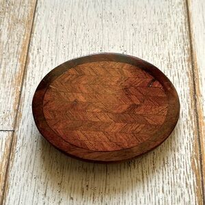 Vintage, unique, hand made wooden belt buckle.
See photos,beautiful